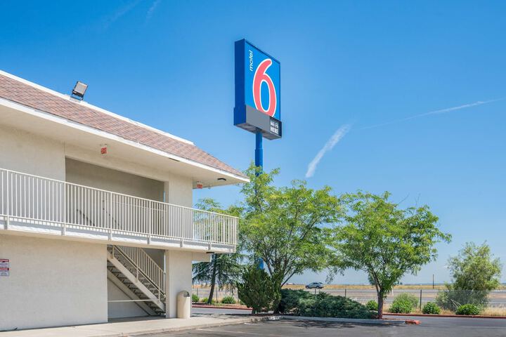 Motel 6 Williams CA