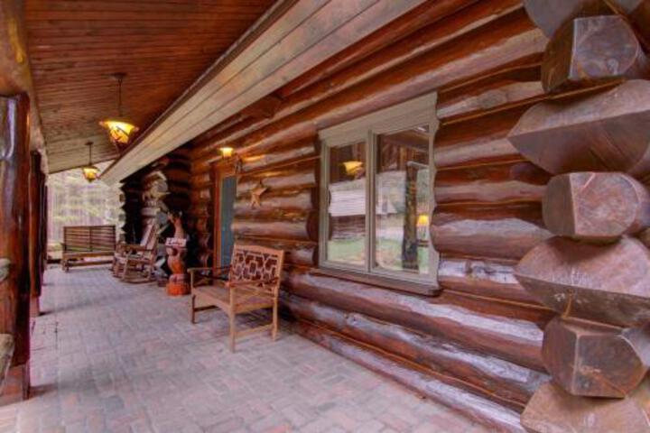 The Lodge at Red Pine Ridge