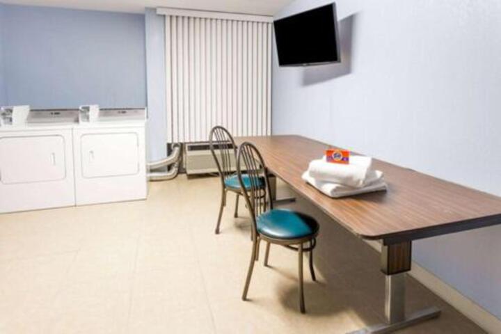Days Hotel & Conference Center by Wyndham Danville