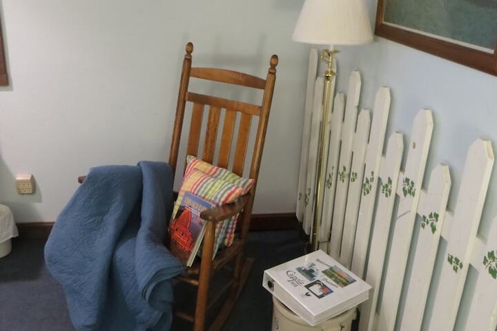Cupola Inn Bed & Breakfast