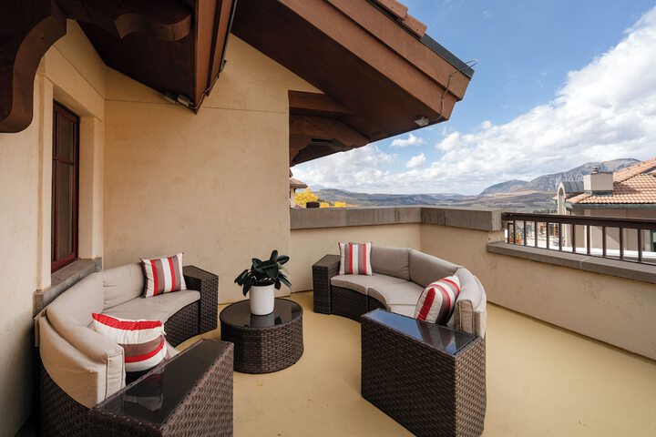 Madeline Hotel & Residences Auberge Collection