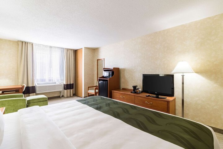 Room 38 of 49