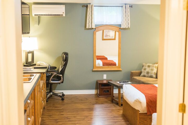 Room 145 of 183