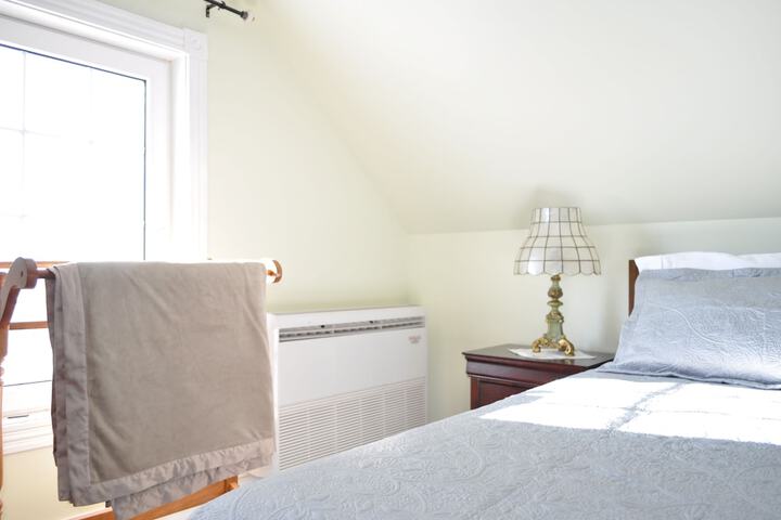 Room 28 of 118