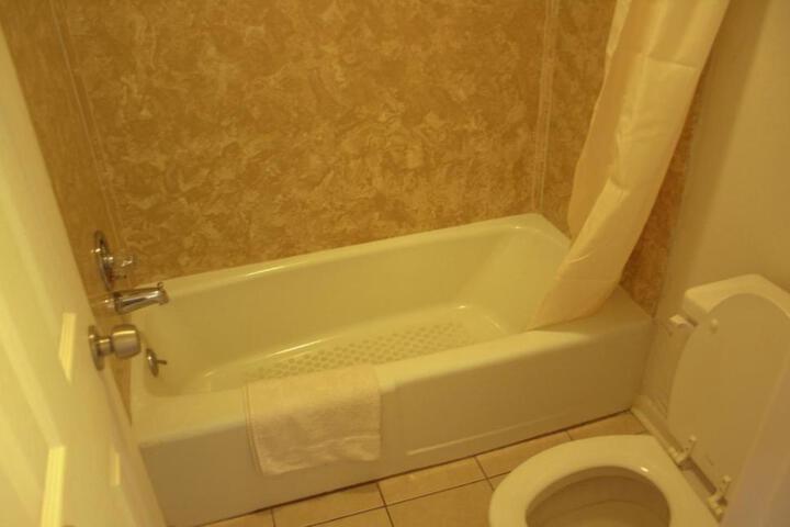 Somerville Inn and Suites
