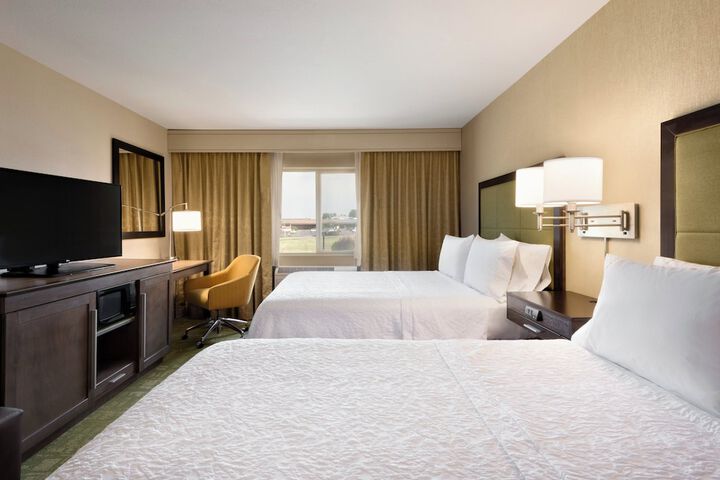 Summit Suites