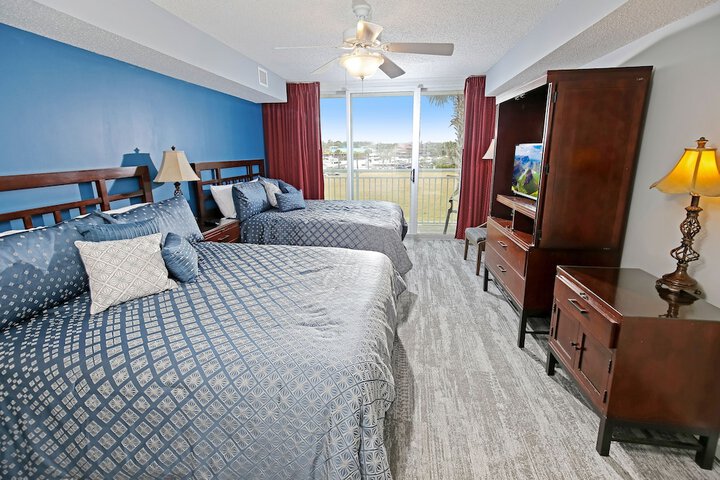 Room 73 of 115