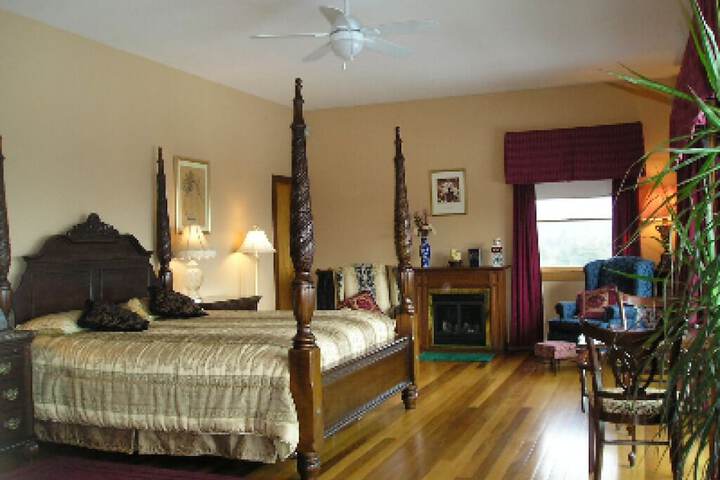 Room 27 of 56