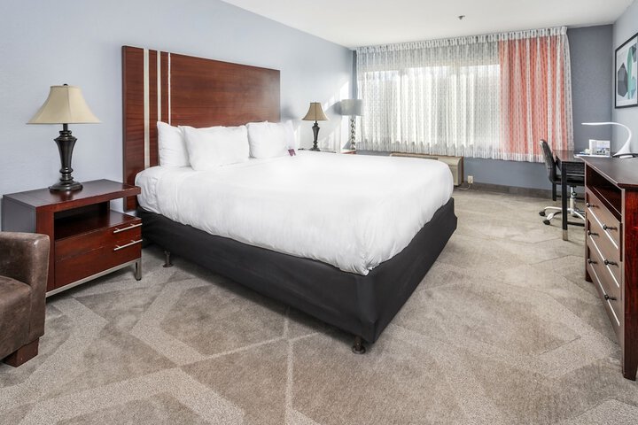 Room 40 of 59