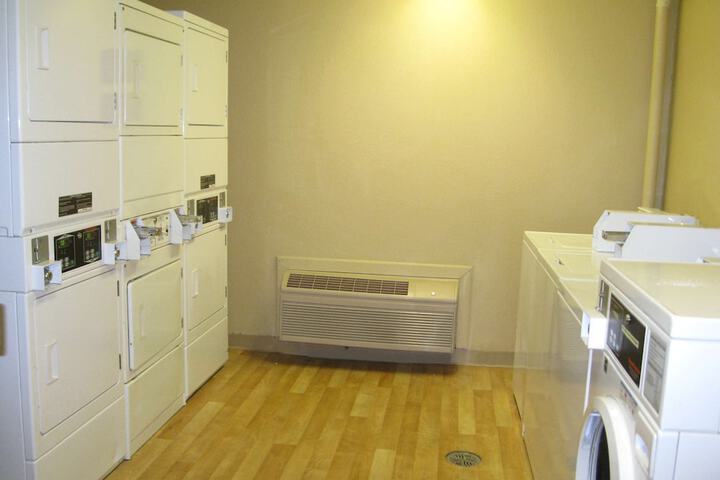 Room 25 of 29