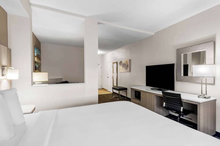 Room 20 of 39