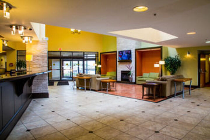 Ramada Plaza Rochester Airport