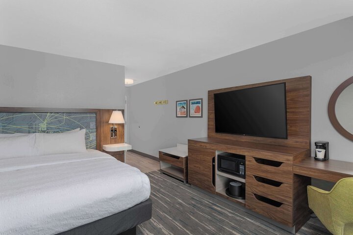 Room 15 of 35