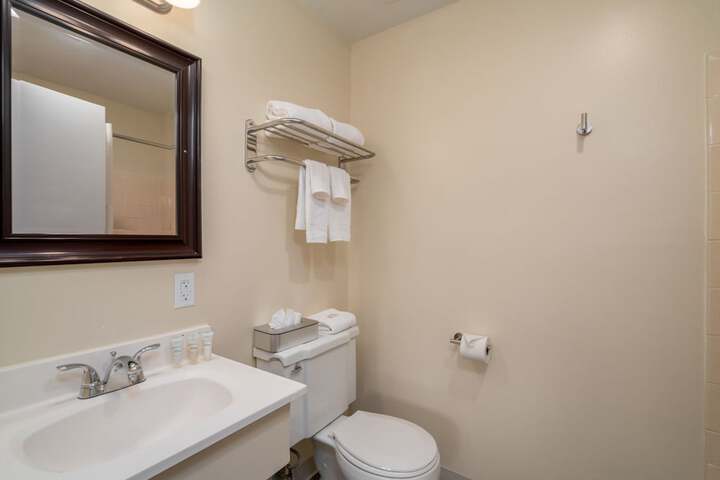 Room 8 of 17