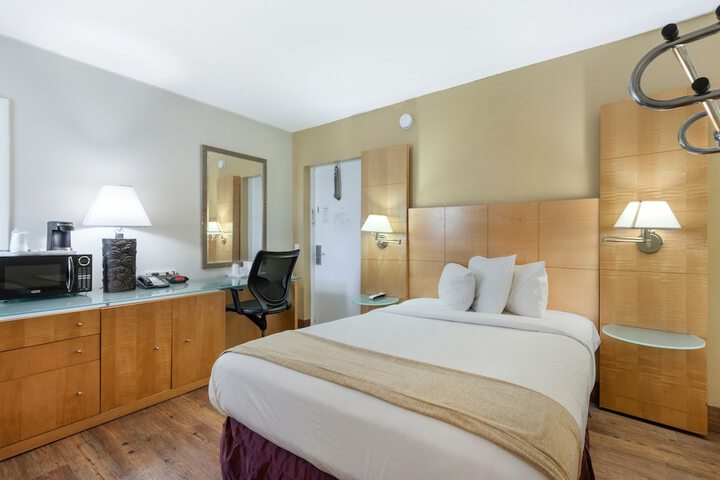 Room 18 of 47