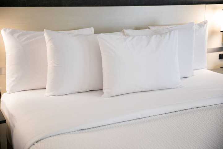 Room 10 of 20