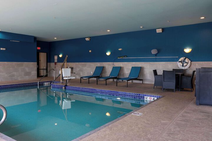 Pool 4 of 61