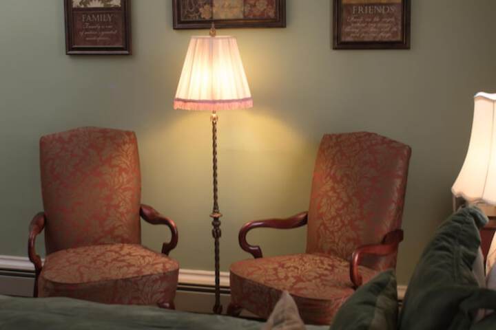 Room 35 of 61