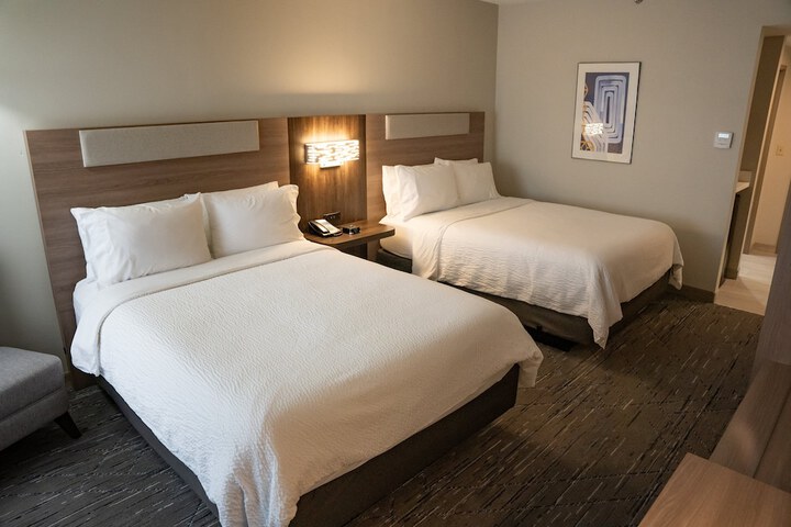 Room 40 of 61