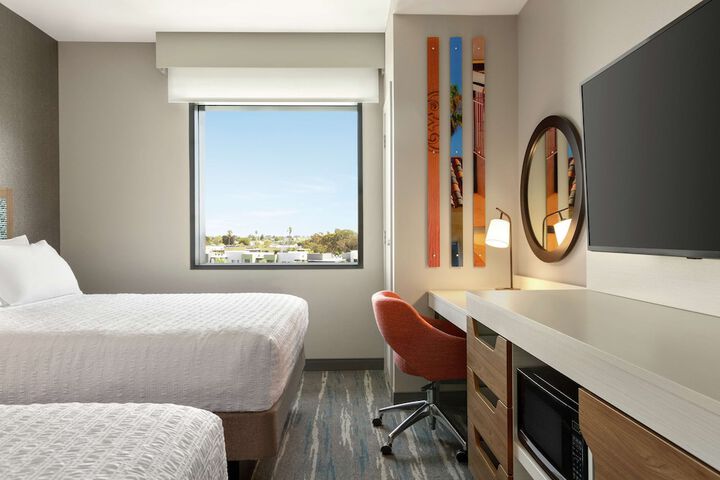 Room 9 of 31
