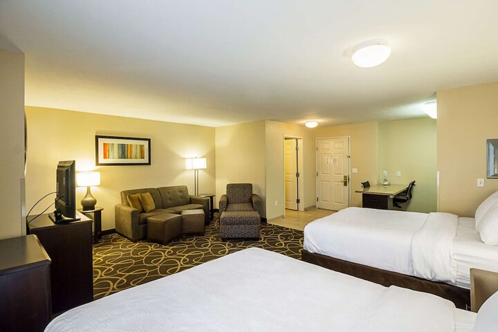 Room 34 of 50