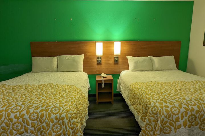 Budget Host Inn