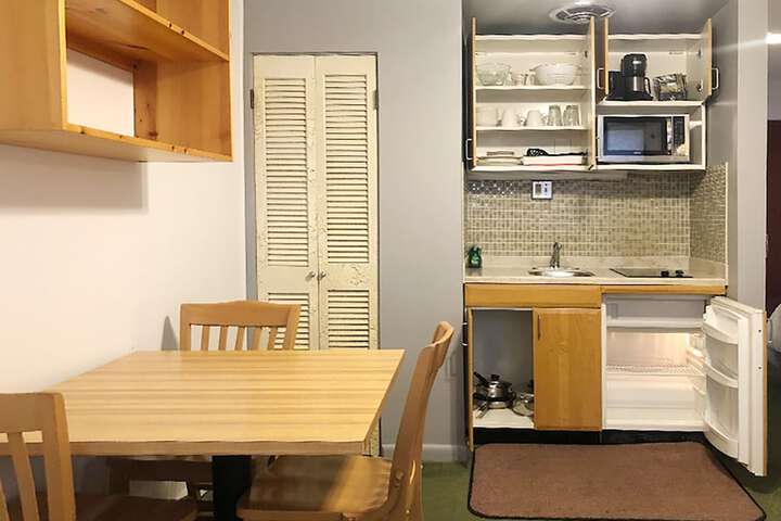 Room 60 of 117