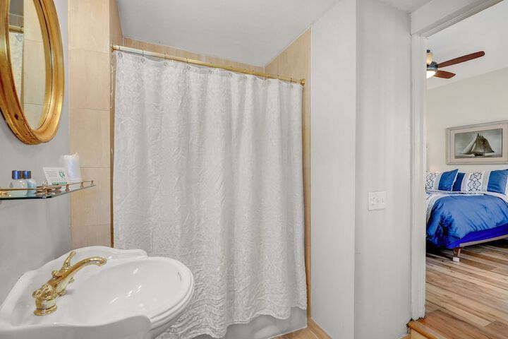Room 133 of 191