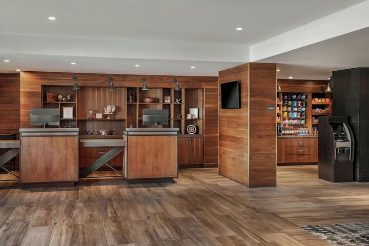 Four Points by Sheraton Los Angeles Westside