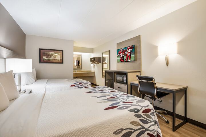 Room 14 of 33