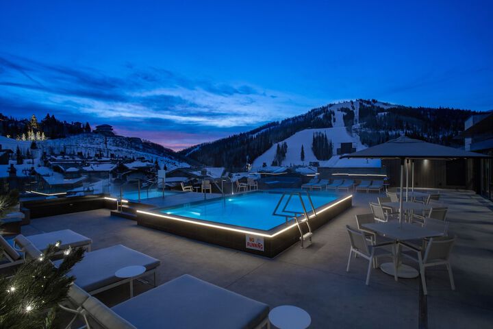 Goldener Hirsch Auberge Collection