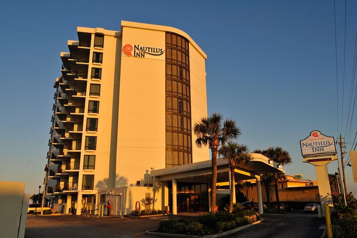 Nautilus Inn