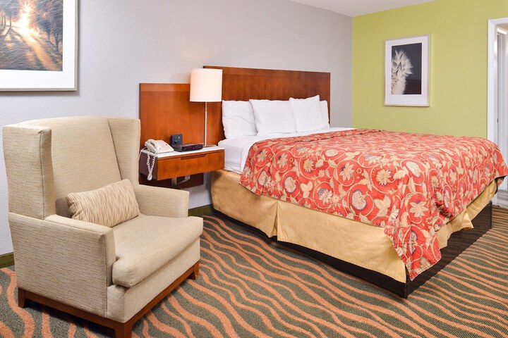 Room 28 of 42