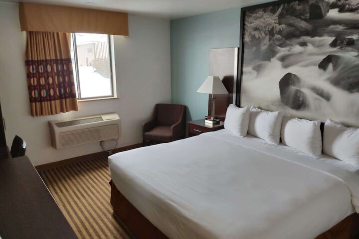 Room 34 of 44