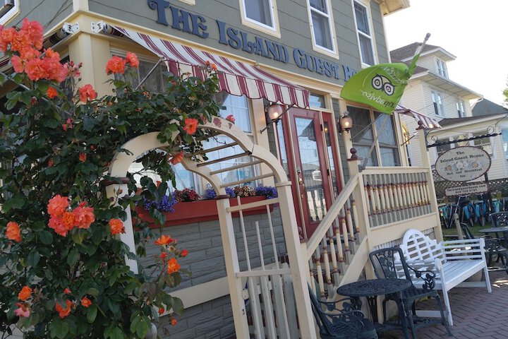 Island Guest House B & B