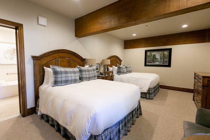Stein Eriksen Lodge