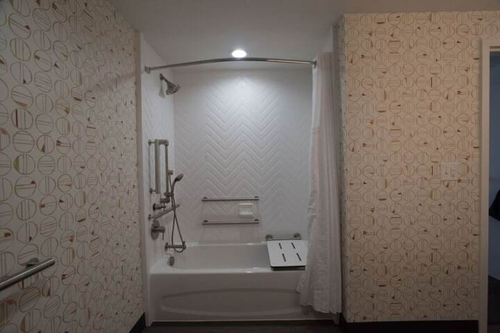 Room 14 of 29