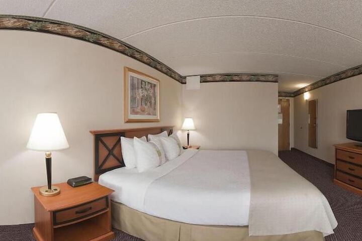 Room 20 of 46