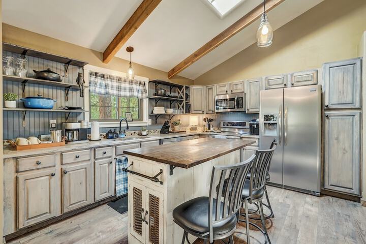 Buckskin Hideaway