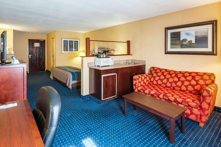 Room 27 of 45