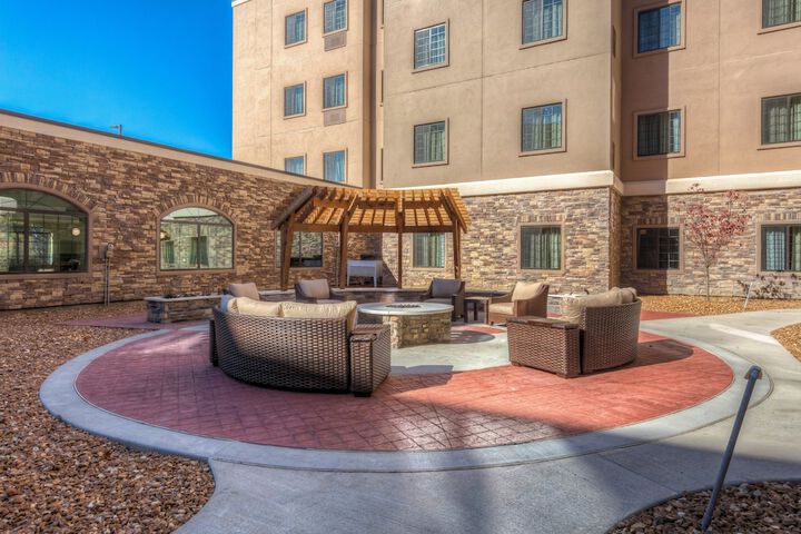 Staybridge Suites St. Louis - Westport by IHG