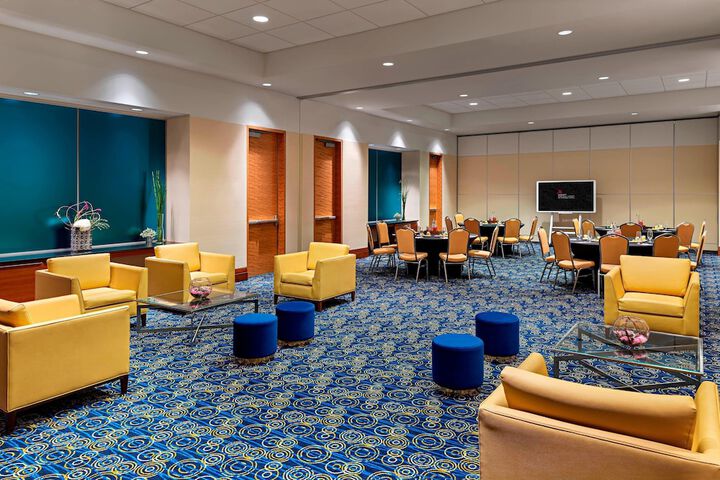 Montreal Airport Marriott In-Terminal Hotel