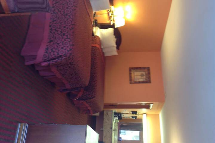 Room 28 of 36