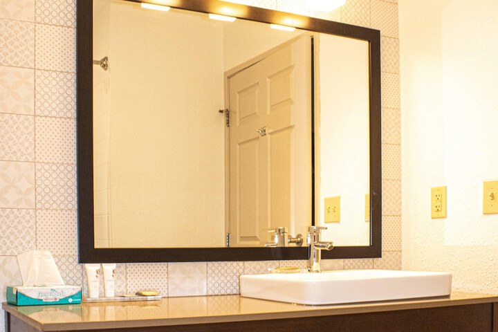 Country Inn & Suites by Radisson Carlisle, PA