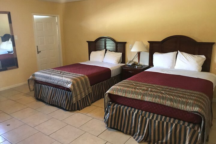 Room 11 of 31