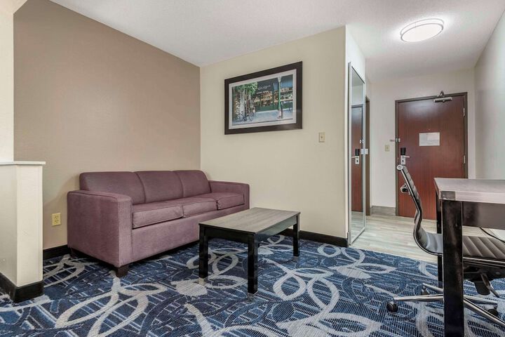 Room 20 of 28