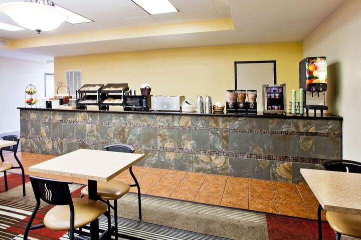 Breakfast/Coffee Service 49 of 59