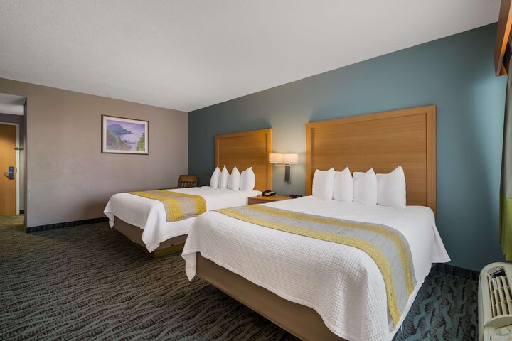Best Western Plus Executive Court Inn & Conference Center
