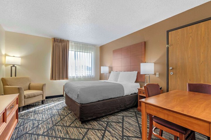 Room 15 of 24