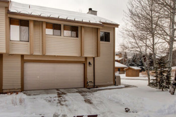 Park City Condo with Indoor Hot Tub by RedAwning